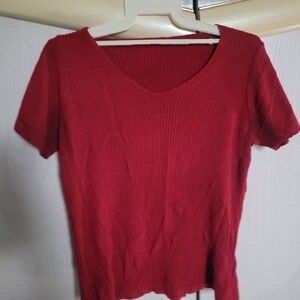 Classic Ribbed V-Neck Women's Top - Red